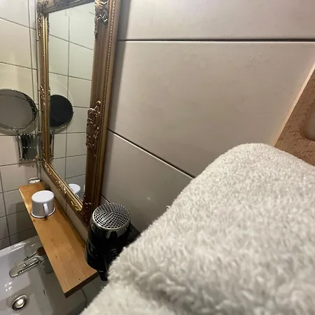 Koby Work&stay Souterrain Apartment, Wifi&komfort *