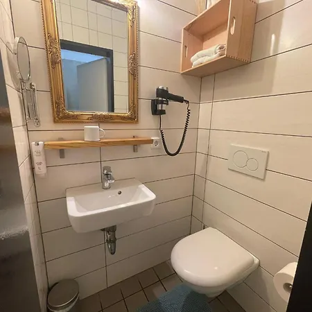 Koby Work&stay Souterrain Apartment, Wifi&komfort *