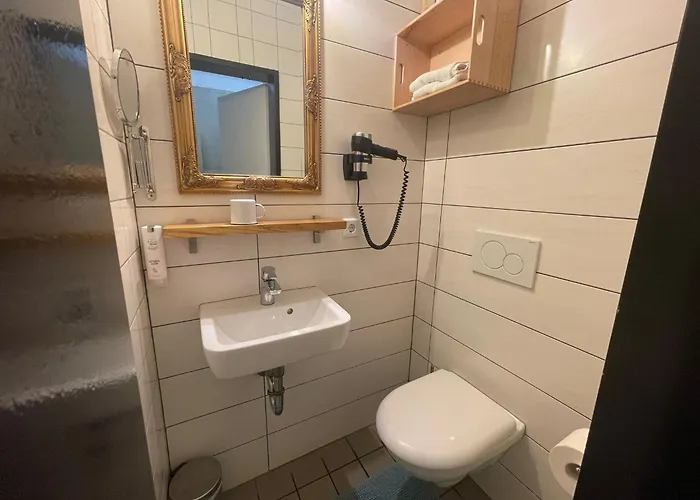 Koby Work&stay Souterrain Apartment, Wifi&komfort *